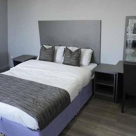 Roshni Hotel Саутголл Екстер'єр фото